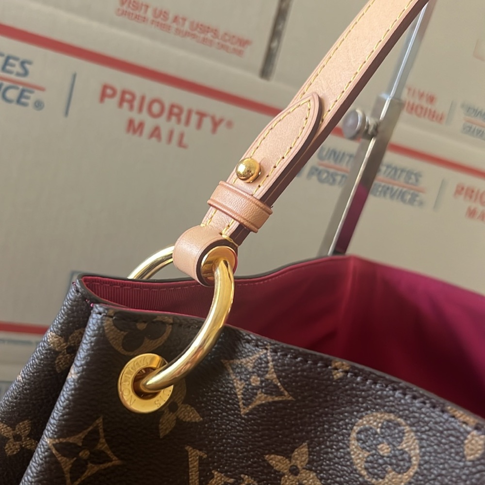 Beautiful Authentic Louis Vuitton Gracefull MM - Picture 3 of 16